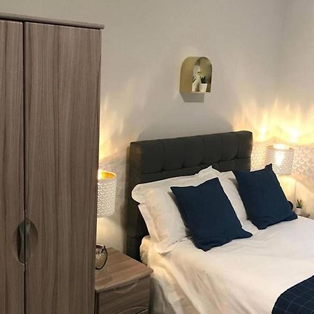 Serviced Appartment 1 Helena Ридинг Экстерьер фото