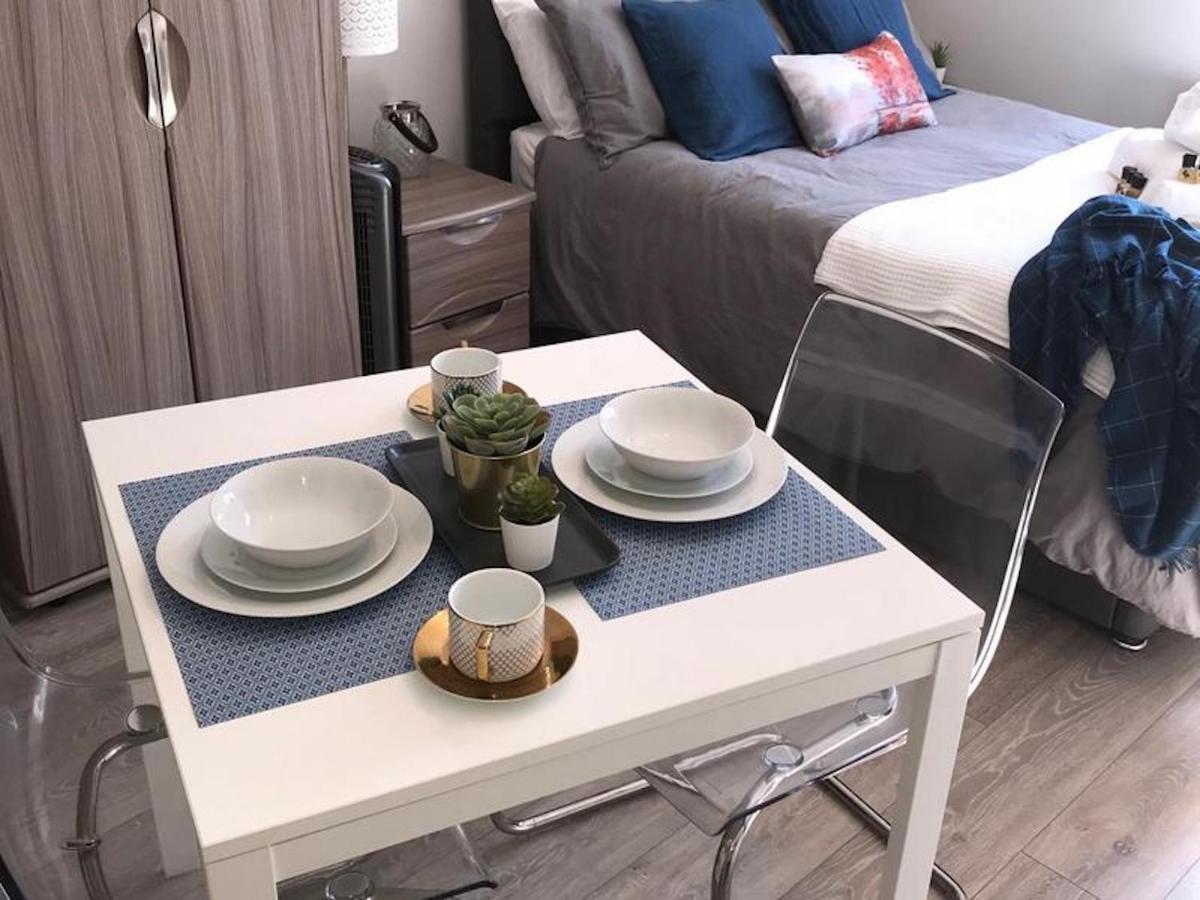 Serviced Appartment 1 Helena Ридинг Экстерьер фото