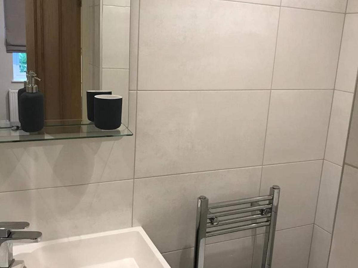 Serviced Appartment 1 Helena Ридинг Экстерьер фото